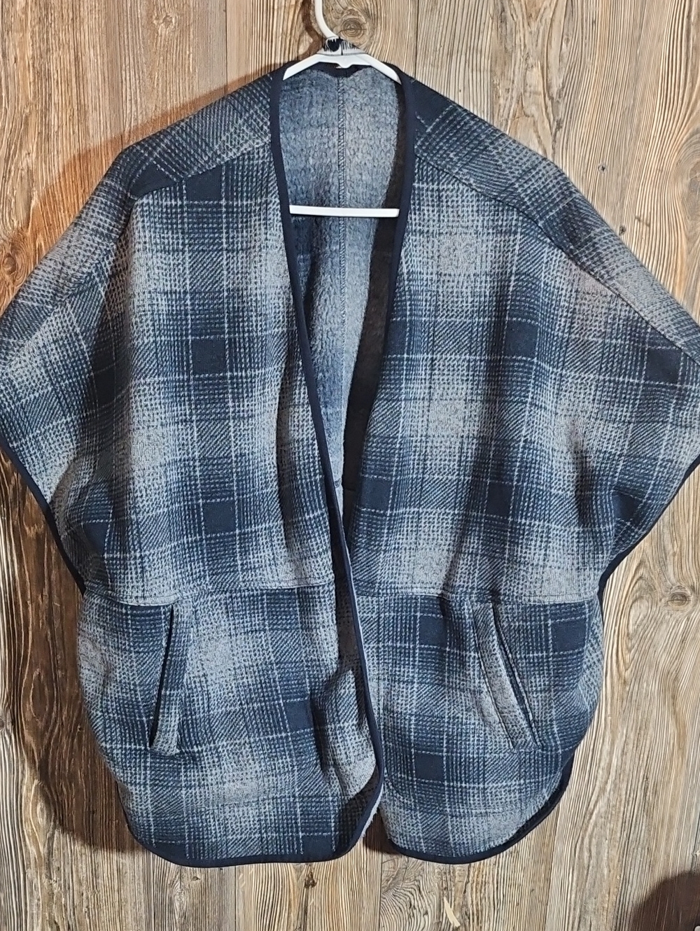 The North Face Blue-Gray Plaid Open-Front Cape
